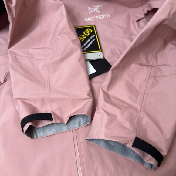 Arc'teryx BETA LT Jacket Solid Color Casual Sports - Picture 8 of 10